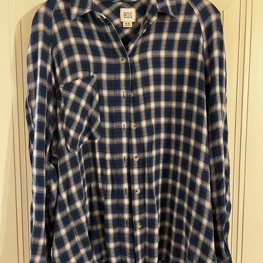 BDG Navy and White Plaid Long Sleeve Top